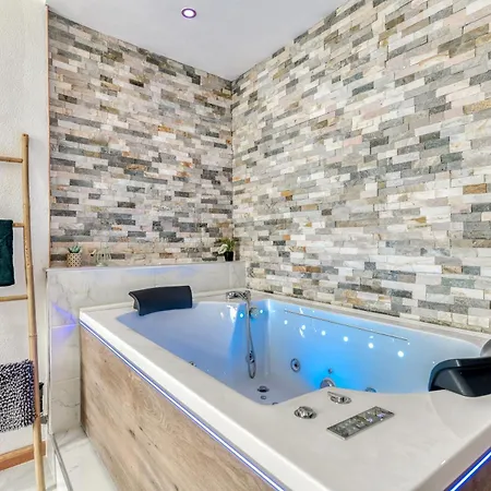 Parenthese Occitane - Free Parking - Balneotherapie Appartement Carcassonne